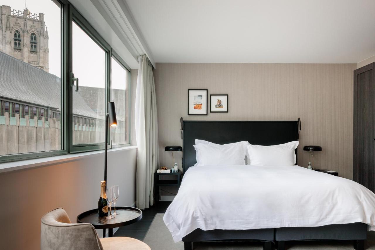Sandton sales hotel pillows